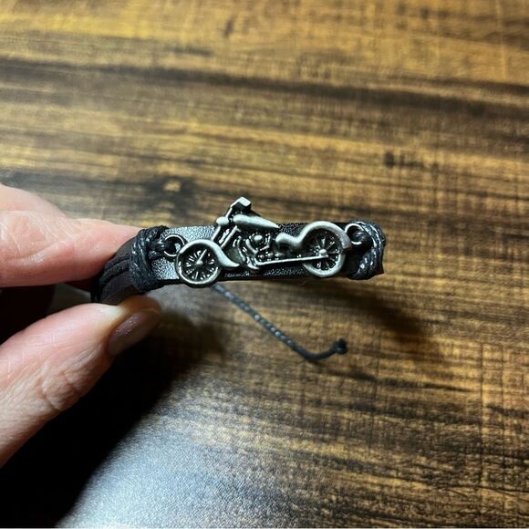 Motorcycle Decor fake leather Bracelet - Picture 7 of 9